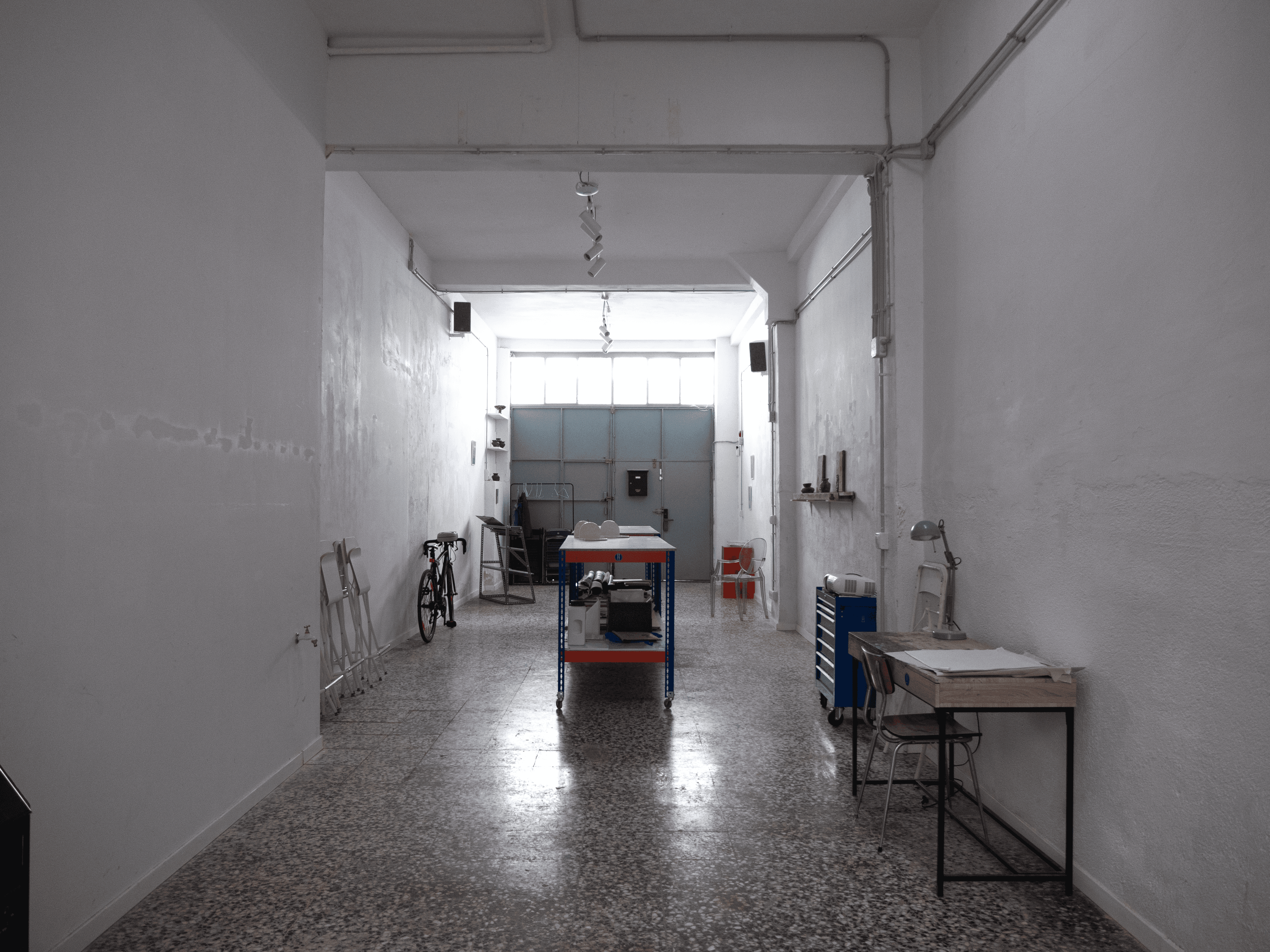 Vista interior de Fresca La Nave en Carabanchel