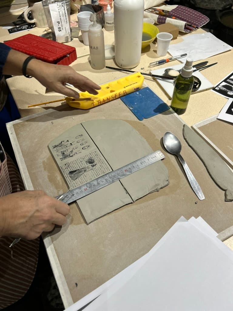 Proceso de Experimentación pictórica sobre cerámica